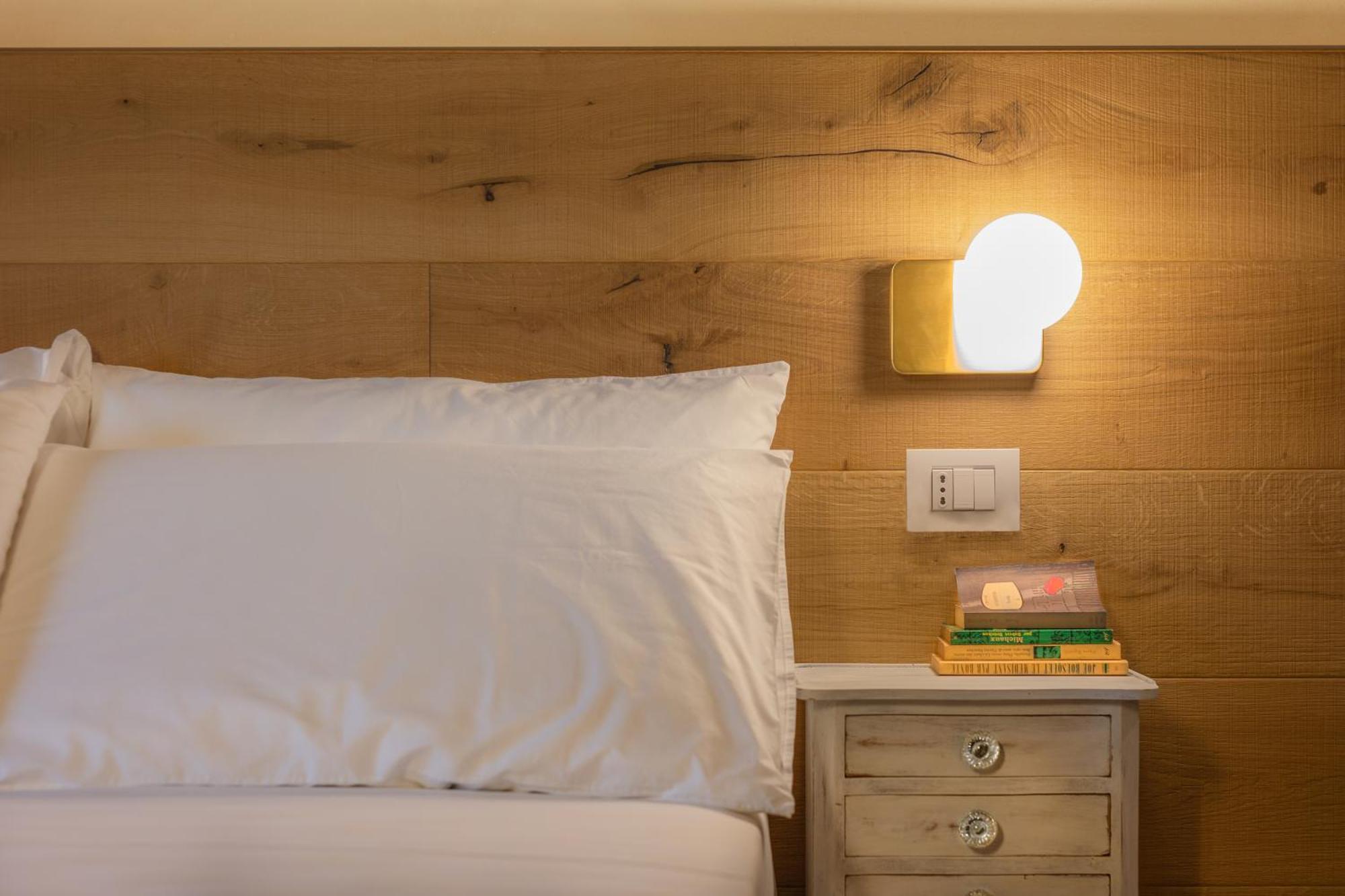 Luce Boutique Hotel Fortunago Экстерьер фото
